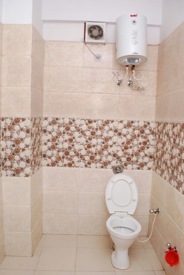 Hotel Harish Palace Агра Экстерьер фото